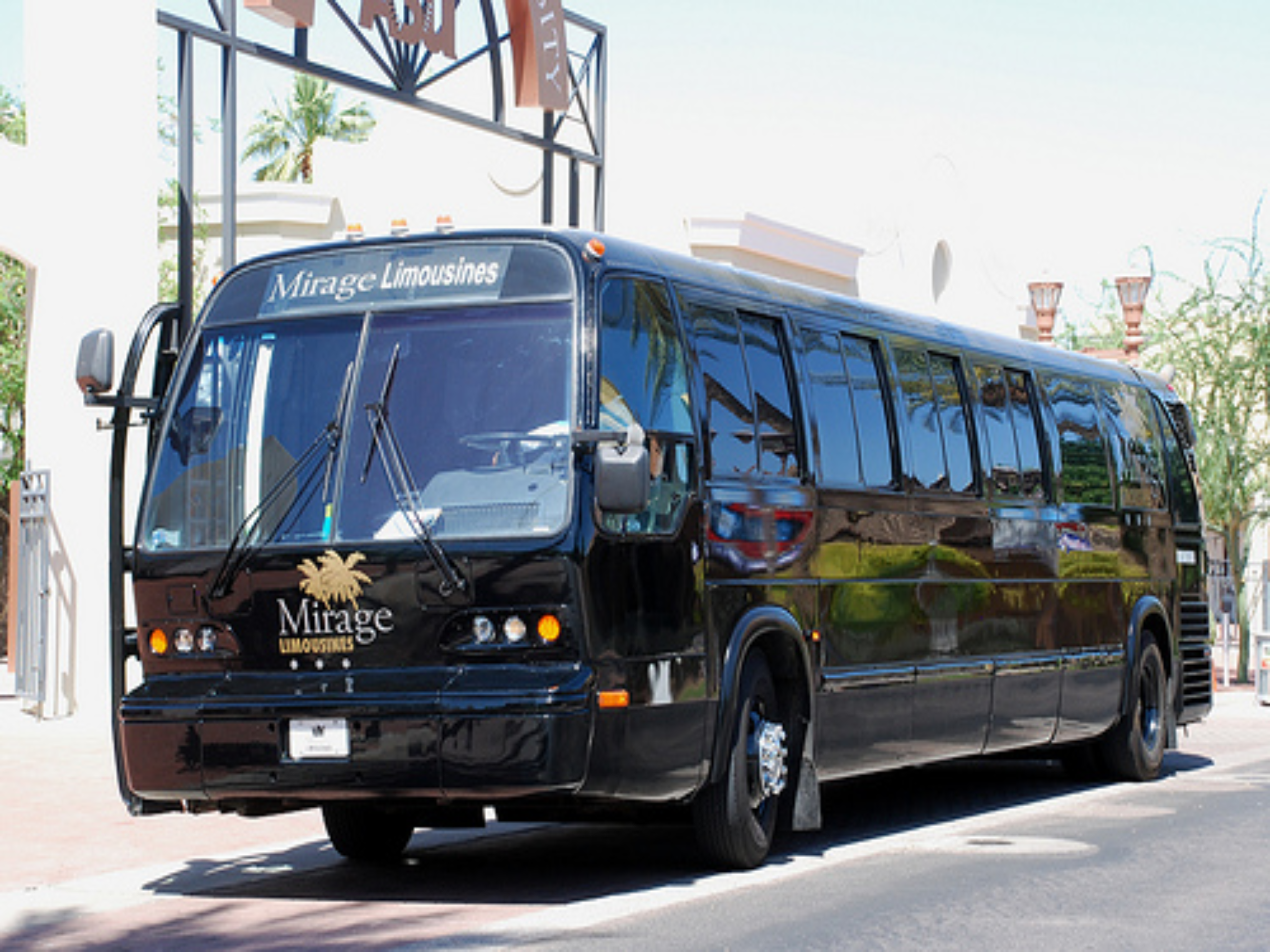 45 Passenger Party & Limo Bus Mirage