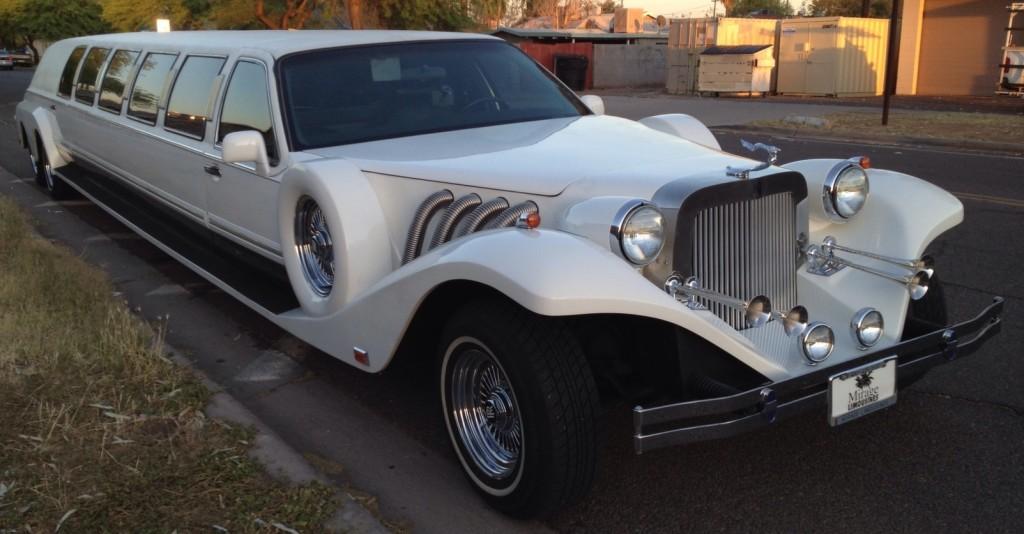 rolls royce limo passenger side streetview